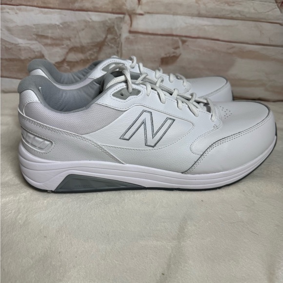 New Balance 928v3 Walking Men's White and Gray Sneakers shoes - Picture 2 of 16